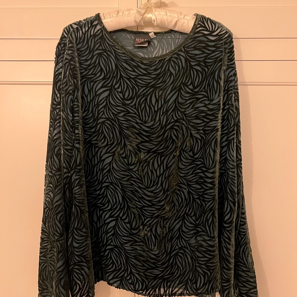 Vintage Mike & Tod Woman’s velvet blouse- Large